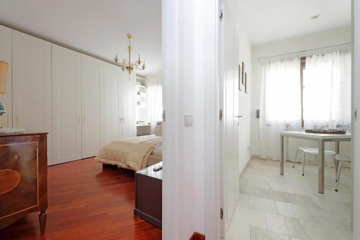 Residenza Belvedere Luxuryaparment-pool&balcony-jacuzzi-aircond-wifi Appartamento *
