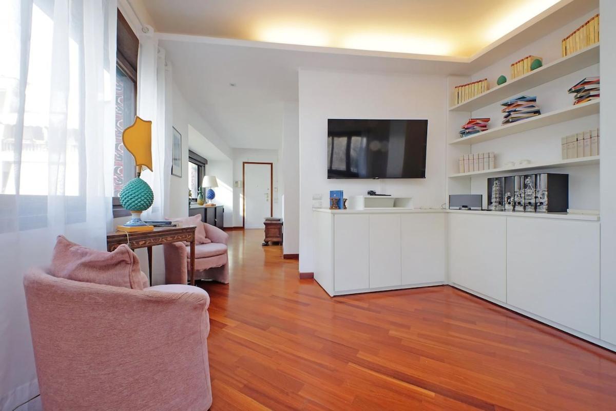 Appartamento Residenza Belvedere Luxuryaparment-pool&balcony-jacuzzi-aircond-wifi Roma