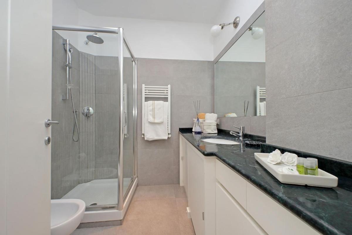 Residenza Belvedere Luxuryaparment-pool&balcony-jacuzzi-aircond-wifi Appartamento *