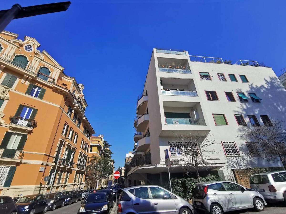 Residenza Belvedere Luxuryaparment-pool&balcony-jacuzzi-aircond-wifi * Roma