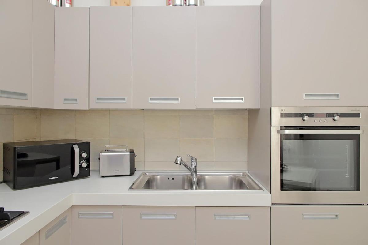 Appartamento Residenza Belvedere Luxuryaparment-pool&balcony-jacuzzi-aircond-wifi *