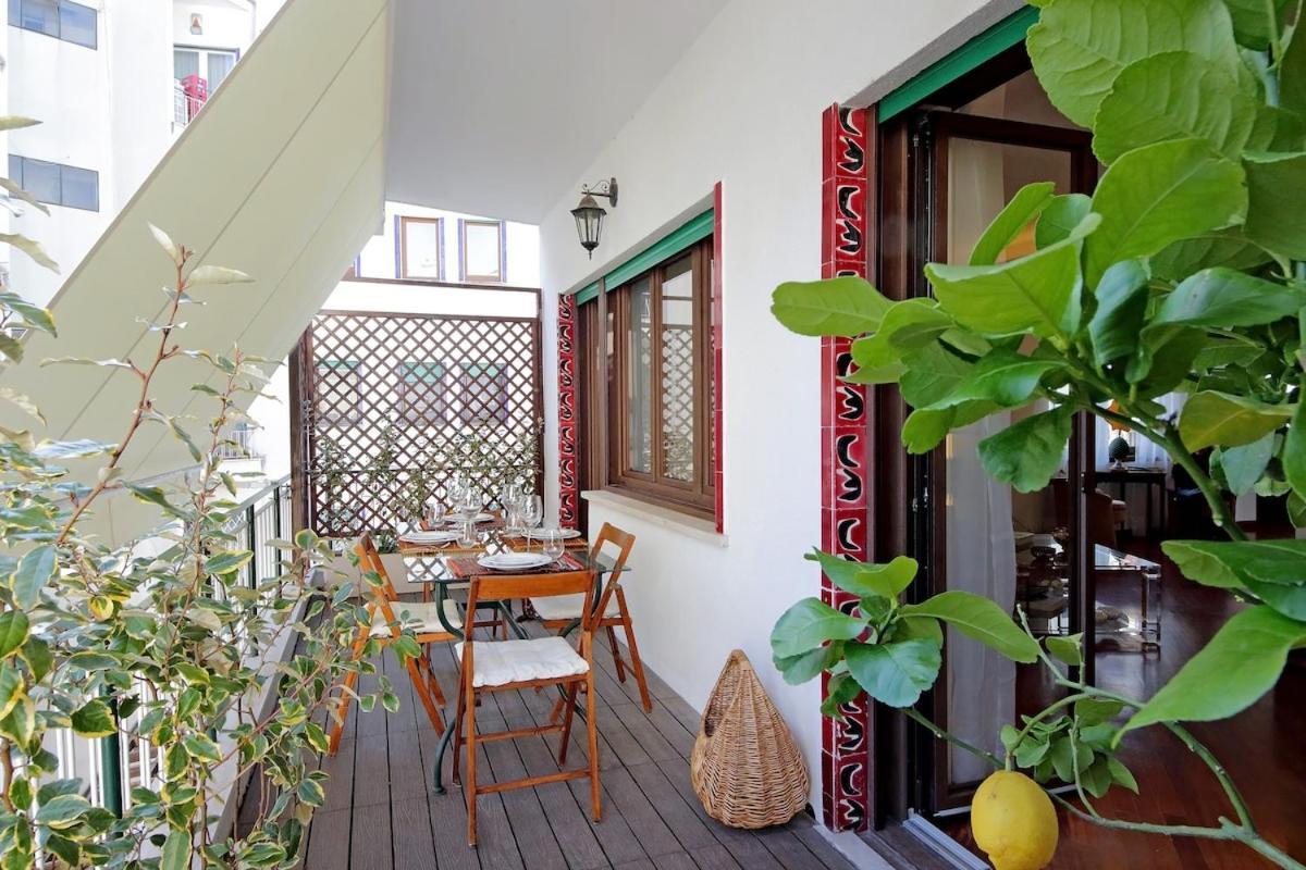 Residenza Belvedere Luxuryaparment-pool&balcony-jacuzzi-aircond-wifi Appartamento *