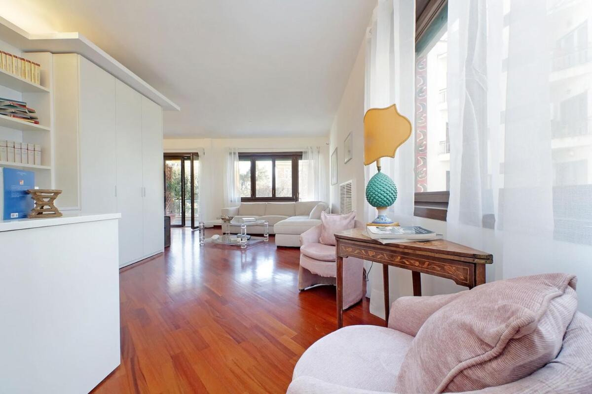 Appartamento Residenza Belvedere Luxuryaparment-pool&balcony-jacuzzi-aircond-wifi