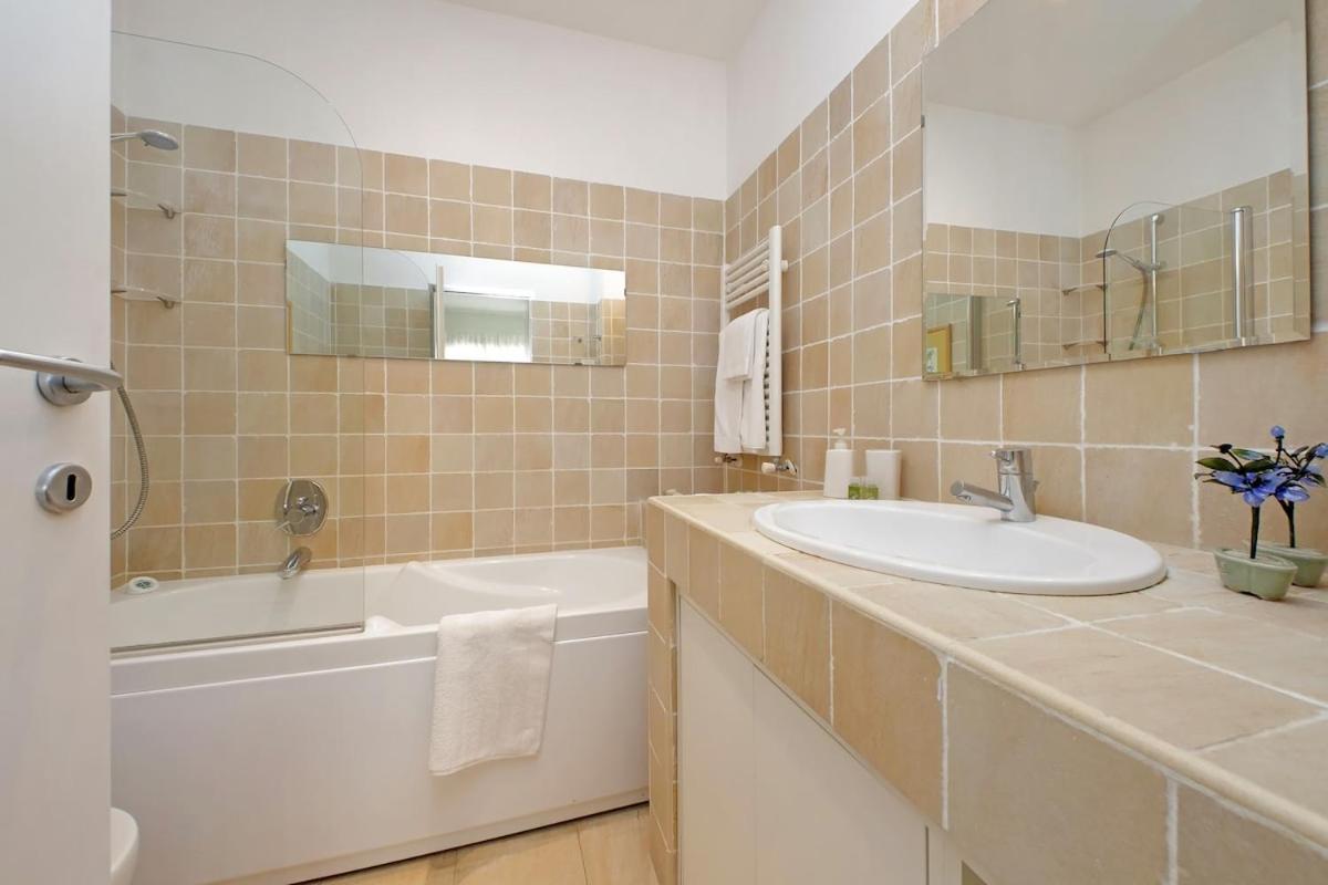 Appartamento Residenza Belvedere Luxuryaparment-pool&balcony-jacuzzi-aircond-wifi