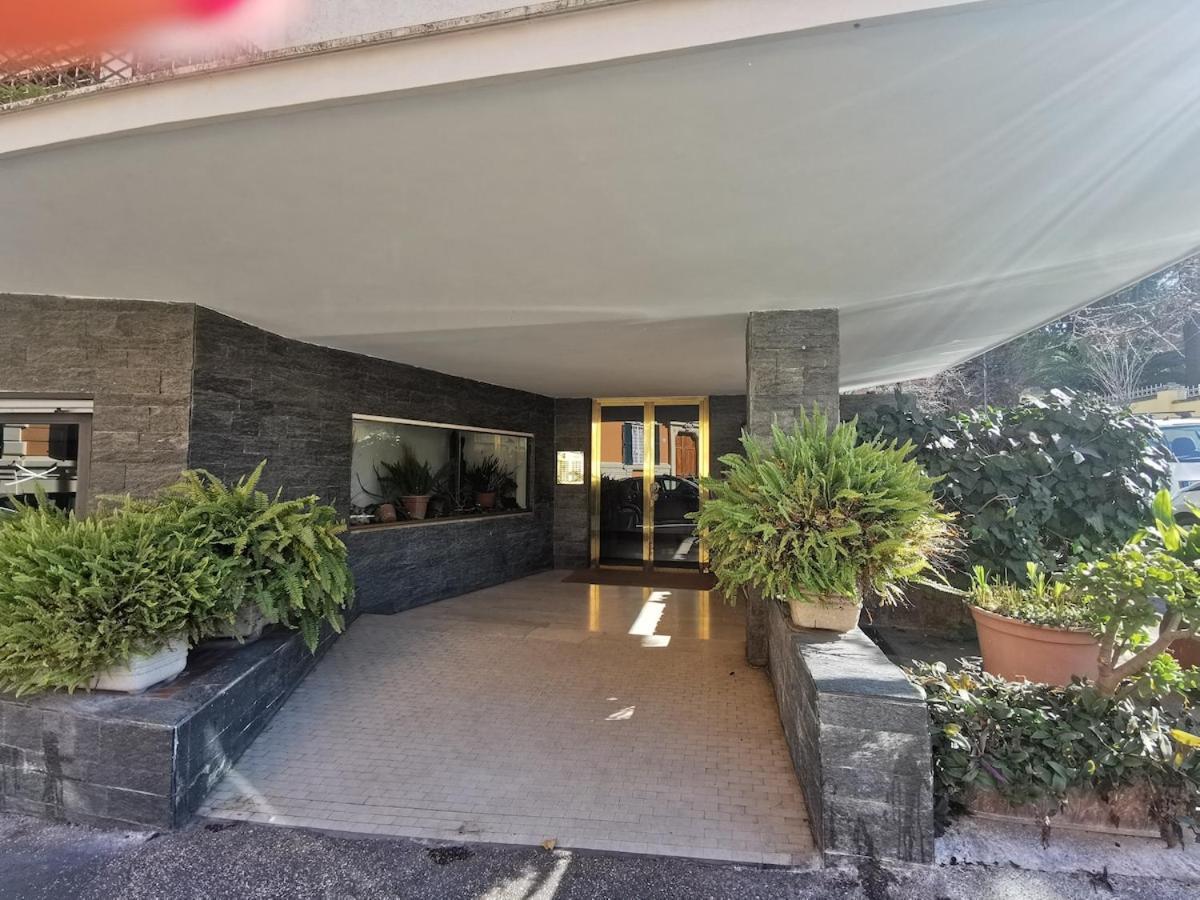 Appartamento Residenza Belvedere Luxuryaparment-pool&balcony-jacuzzi-aircond-wifi Roma